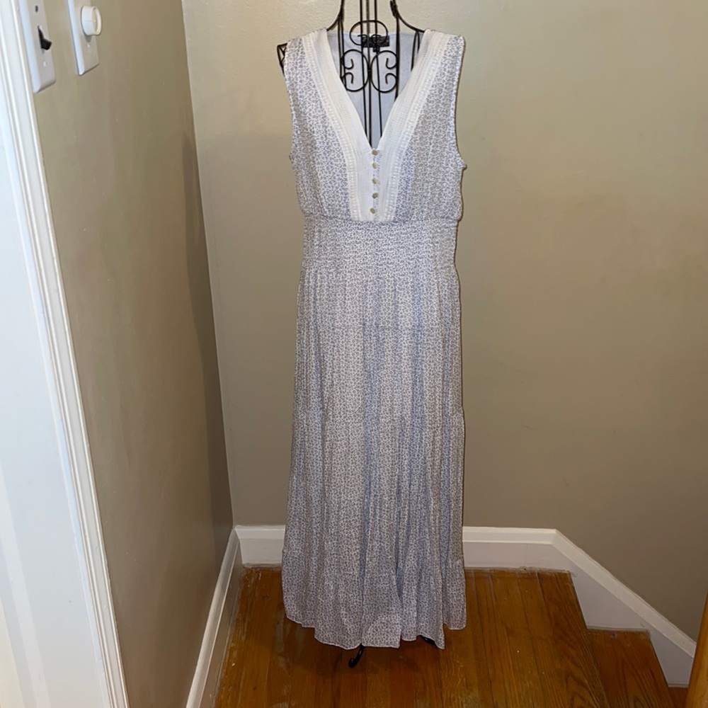 J GLEE  👗